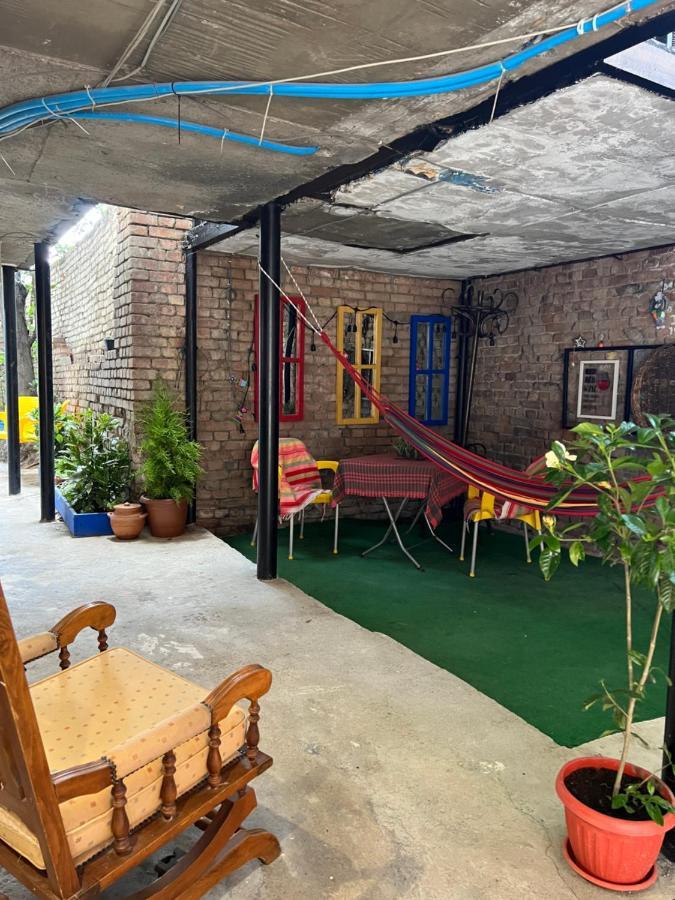 Hostel Nomad Tbilisi Exterior foto