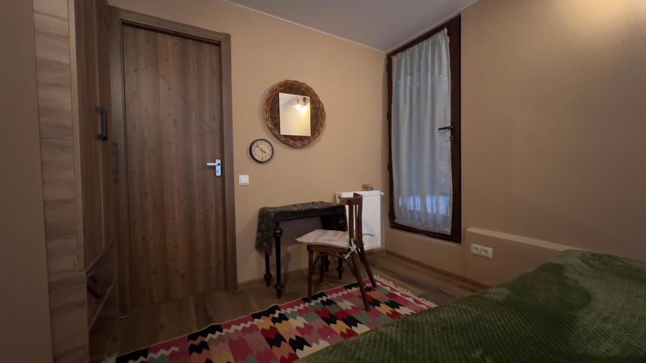 Hostel Nomad Tbilisi Exterior foto